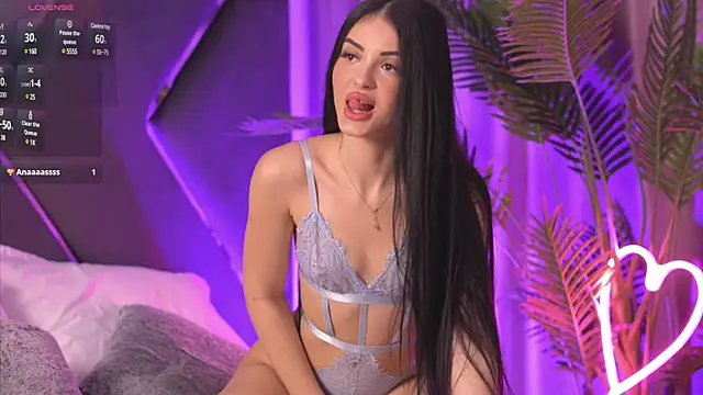 Snapshot of LilaRoses chatting on 28, 2, 2025 LilaRoses online show from 28, 2, 2025