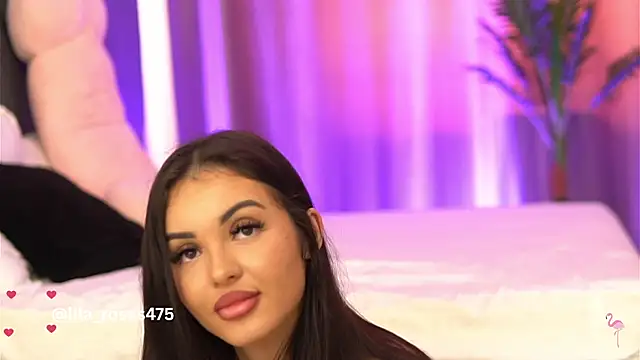 Snapshot of LilaRoses chatting on 25, 6, 2026 LilaRoses online show from 25, 6, 2026