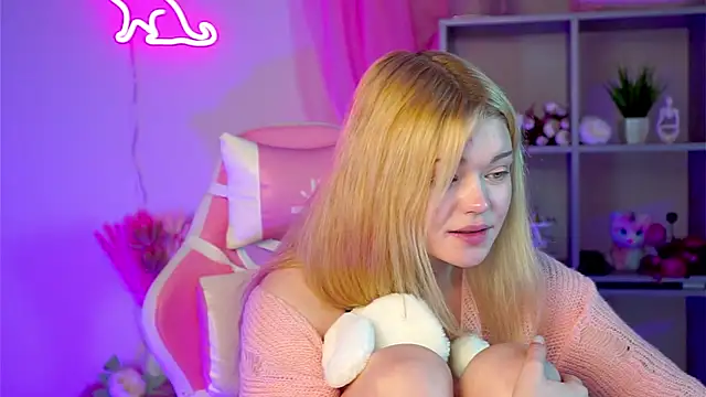 AdeleCartier online show from 22, 3, 2025