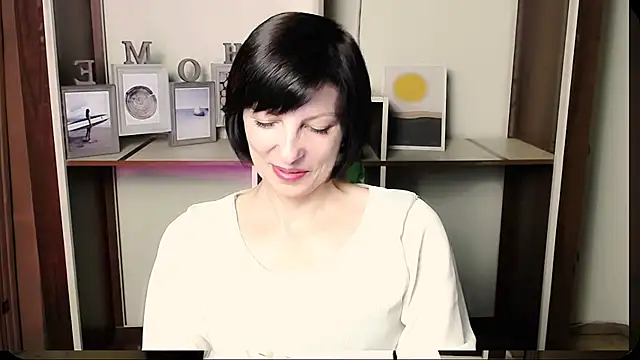 Snapshot of _AngeliaFlow_ chatting on 6, 7, 2026 AngeliaFlow online show from 6, 7, 2026