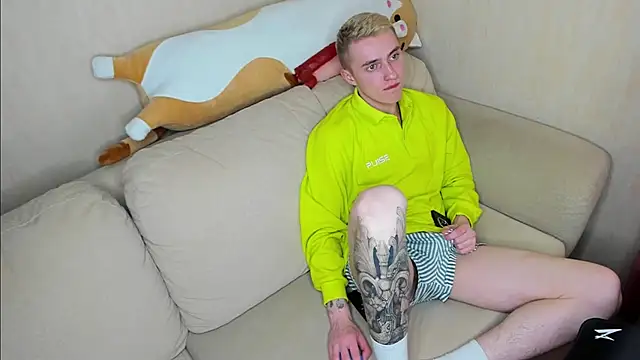 crazybottom99 online show from 25, 2, 2025