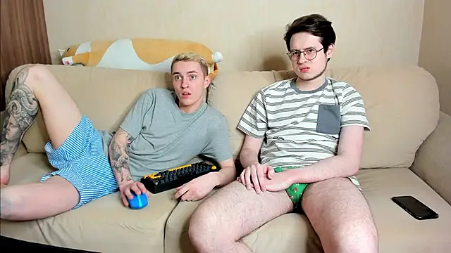 crazybottom99 online show from 14, 3, 2025