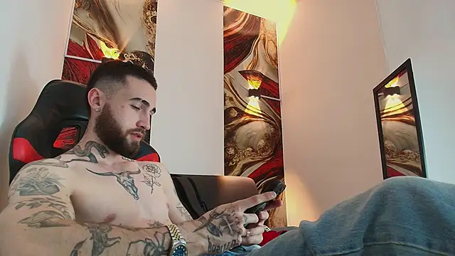 Snapshot of Luke_davis01 chatting on 22, 10, 2025 Luke davis01 online show from 22, 10, 2025