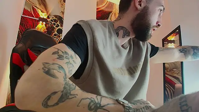 Snapshot of Luke_davis01 chatting on 25, 10, 2025 Luke davis01 online show from 25, 10, 2025