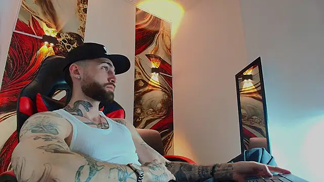 Snapshot of Luke_davis01 chatting on 3, 12, 2025 Luke davis01 online show from 3, 12, 2025