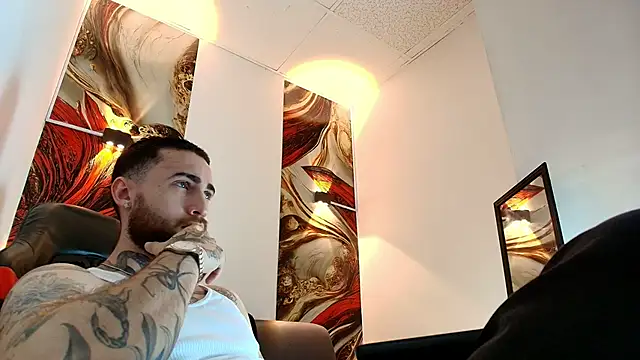 Luke davis01 online show from 13, 4, 2026