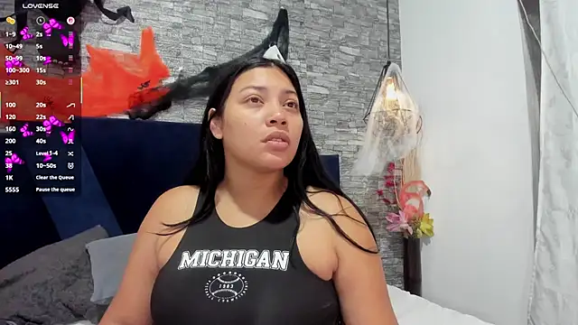 Sophia Brunett online show from 21, 10, 2025