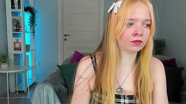 Bellla Murrr online show from 9, 2, 2025