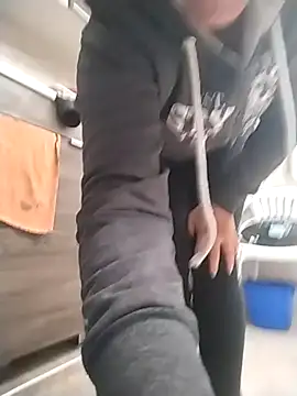 Saori Sann  online show from 19, 9, 2025