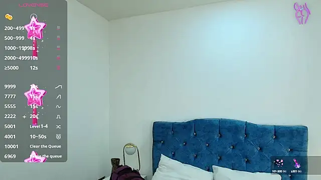 Skye Moore online show from 13, 2, 2025