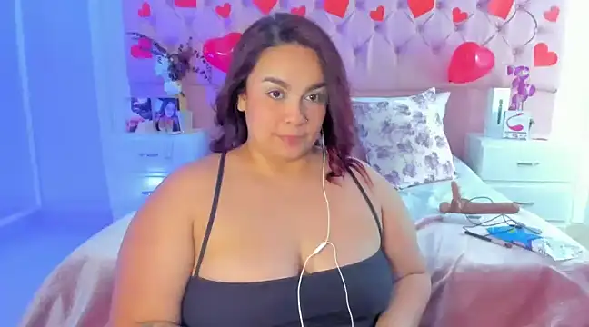 Snapshot of KourtneyEvans chatting on 21, 2, 2025 KourtneyEvans online show from 21, 2, 2025