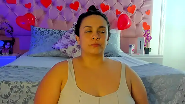 Snapshot of KourtneyEvans chatting on 24, 2, 2025 KourtneyEvans online show from 24, 2, 2025