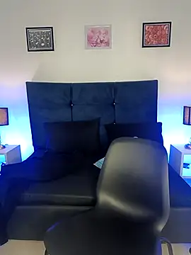 Snapshot of _michonne_ chatting on 11, 3, 2025 michonne online show from 11, 3, 2025