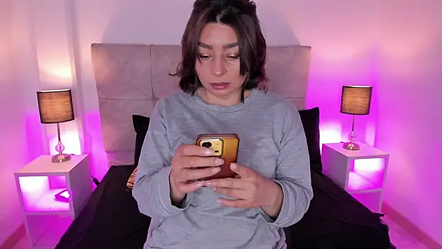 Snapshot of _michonne_ chatting on 13, 3, 2025 michonne online show from 13, 3, 2025