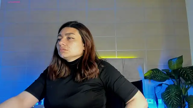 Snapshot of _michonne_ chatting on 15, 10, 2025 michonne online show from 15, 10, 2025