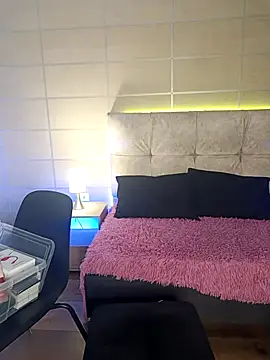 Snapshot of _michonne_ chatting on 29, 11, 2025 michonne online show from 29, 11, 2025