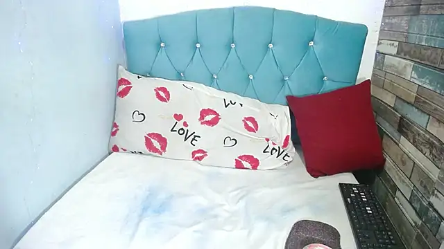 Snapshot of Tiana_Ebony18 chatting on 10, 3, 2025 Tiana Ebony18 online show from 10, 3, 2025