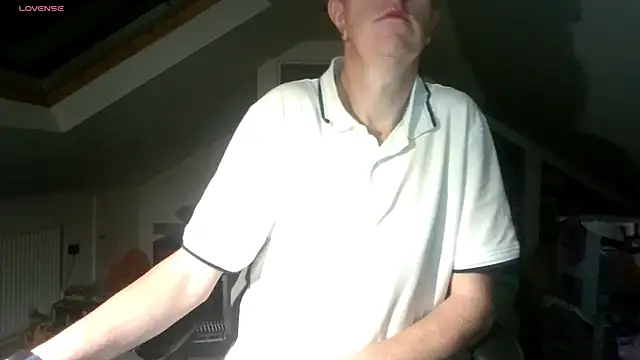 Snapshot of AdmiredThirty chatting on 24, 9, 2025 AdmiredThirty online show from 24, 9, 2025