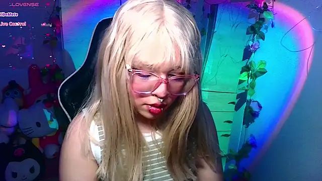 Snapshot of BunnyLilith_ chatting on 13, 9, 2025 BunnyLilith online show from 13, 9, 2025