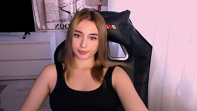 beauty blonde online show from 11, 9, 2025