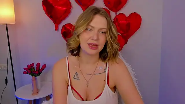 Snapshot of Angela_Wallace chatting on 22, 2, 2025 Angela Wallace online show from 22, 2, 2025
