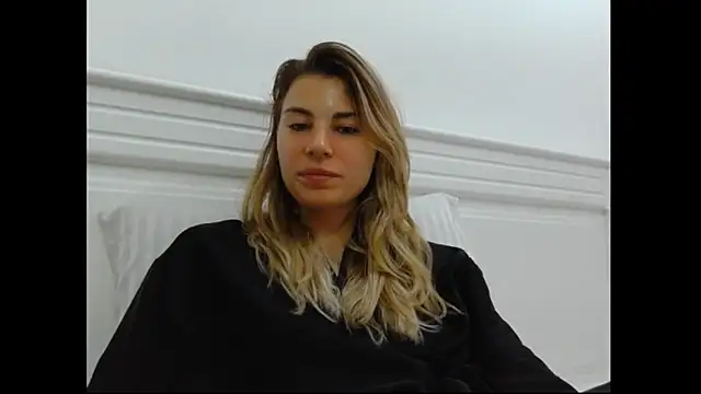 Snapshot of Goddess_Lia chatting on 6, 2, 2025 Goddess Lia online show from 6, 2, 2025