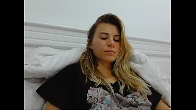 Snapshot of Goddess_Lia chatting on 7, 2, 2025 Goddess Lia online show from 7, 2, 2025