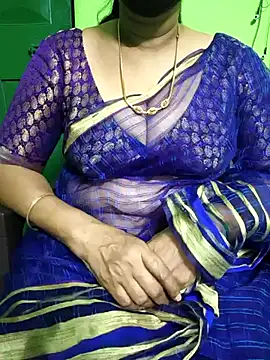 Snapshot of niiveditha chatting on 15, 3, 2025 niiveditha online show from 15, 3, 2025