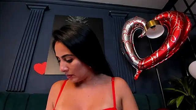 scarlet edwars online show from 14, 2, 2025