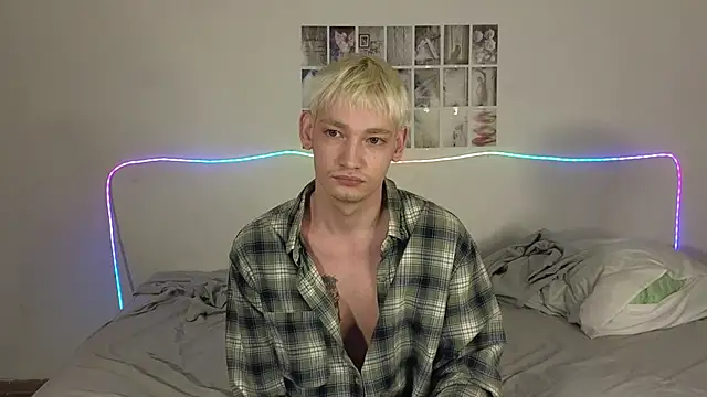 Julian wins online show from 21, 3, 2026