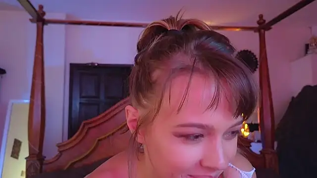 Snapshot of DemiDee chatting on 9, 2, 2025 DemiDee online show from 9, 2, 2025