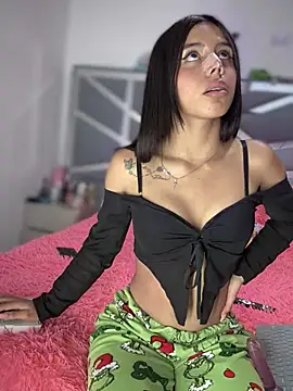 Laura-Khalifa online show from 9, 3, 2025