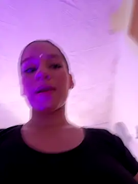 Snapshot of Abbiee_8 chatting on 24, 10, 2025 Abbiee 8 online show from 24, 10, 2025