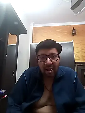 innocentboy1987 online show from 25, 2, 2025