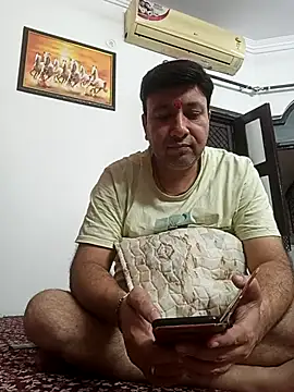 innocentboy1987 online show from 23, 9, 2025