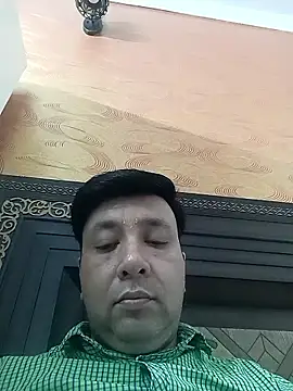 innocentboy1987 online show from 4, 4, 2026