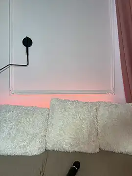 Snapshot of RosieMills chatting on 26, 2, 2025 RosieMills online show from 26, 2, 2025