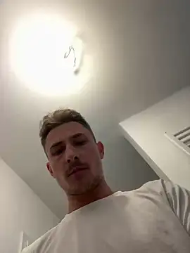 Snapshot of Boddy1301 chatting on 29, 9, 2025 Boddy1301 online show from 29, 9, 2025