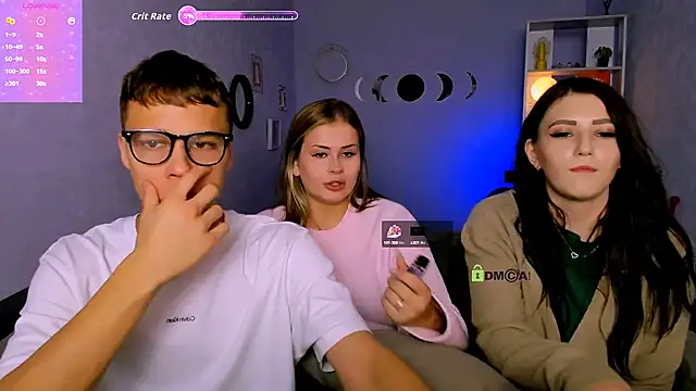 Snapshot of catherine_kitty chatting on 12, 10, 2025 catherine kitty online show from 12, 10, 2025