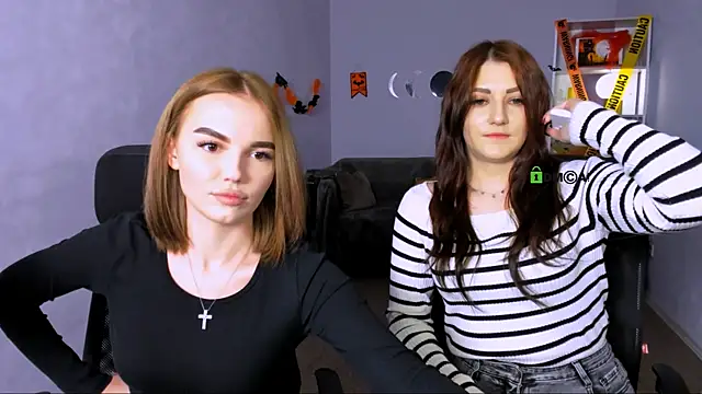 Snapshot of catherine_kitty chatting on 2, 11, 2025 catherine kitty online show from 2, 11, 2025