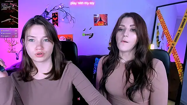 Snapshot of catherine_kitty chatting on 3, 11, 2025 catherine kitty online show from 3, 11, 2025