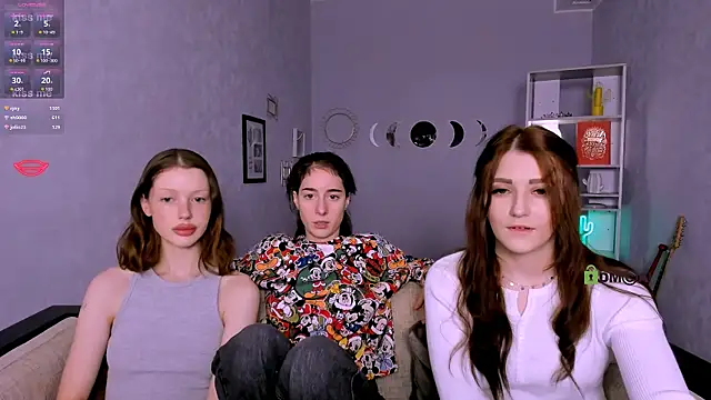 Snapshot of catherine_kitty chatting on 16, 12, 2025 catherine kitty online show from 16, 12, 2025