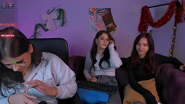 Snapshot of catherine_kitty chatting on 8, 1, 2026 catherine kitty online show from 8, 1, 2026