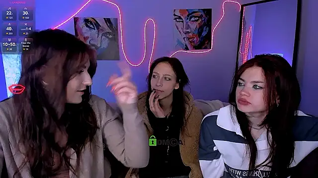 Snapshot of catherine_kitty chatting on 1, 2, 2026 catherine kitty online show from 1, 2, 2026