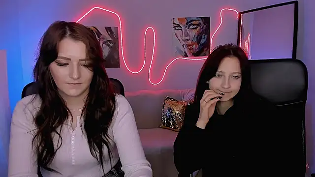 Snapshot of catherine_kitty chatting on 4, 2, 2026 catherine kitty online show from 4, 2, 2026