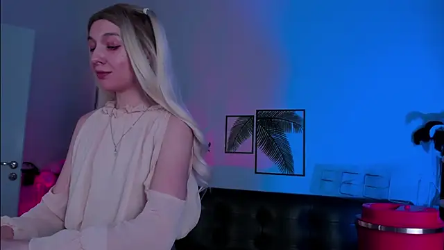 PhilippaAdamas online show from 13, 3, 2025