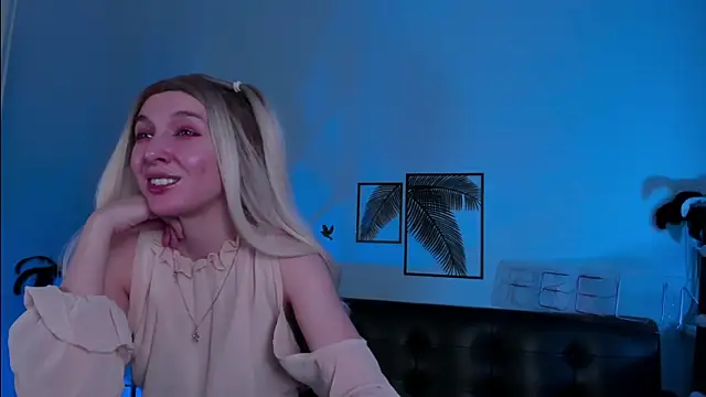 PhilippaAdamas online show from 13, 3, 2025