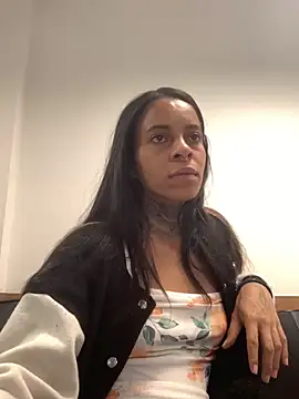 Snapshot of casalshowtime2 chatting on 18, 11, 2025 casalshowtime2 online show from 18, 11, 2025