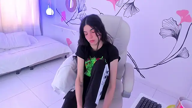 Isabela Fiorelli online show from 10, 3, 2025