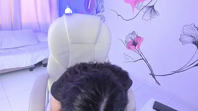 Isabela Fiorelli online show from 13, 3, 2025